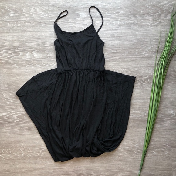 H&M Dresses & Skirts - H&M Jersey Maxi Dress